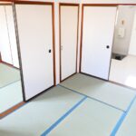 南向きの明るい4.5畳和室