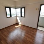 美しくリフォームされた西側洋室