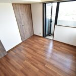 開口部が広く明るい北側洋室です!