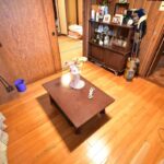 １階玄関横の洋室