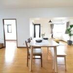 リビングドア付近からLDKを俯瞰