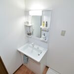 洗面化粧台新品交換済み!