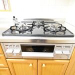 3口ビルトインコンロ新品交換済み♪