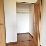 玄関側洋室収納・クローゼット