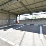 敷地内駐車場1台・屋根付きです♪