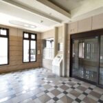 美しく保たれたエントランスホール内