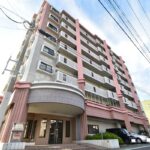 清潔感溢れる堂々とした佇まいの外観です♪