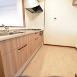 ゆとりあるキッチン内スペース