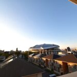 西側バルコニーからメディアドームが見えています。