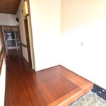 明るくゆとりある玄関廊下