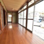 明るく風通しの良い開放的なな縁側