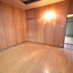 ゆとりある広さの2階洋室