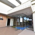 明るく清潔感のあるエントランス入口