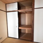 4.5畳和室押入れ・天袋収納