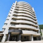 清潔感溢れる堂々とした佇まいの外観です！共用部の大規模修繕実施済み♪