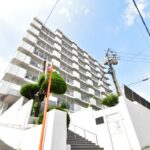 清潔感漂う堂々とした佇まいのマンションです♪