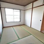美しく改装された北側６畳和室