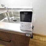 ポータブル式のモニター付きインターホン・新品交換済みです♪